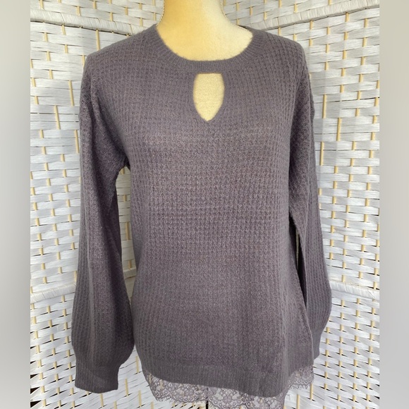 NWT Hem & Thread Waffle Knit Sweater Lace Trim Bottom Beautiful Lilac Color - Picture 10 of 16